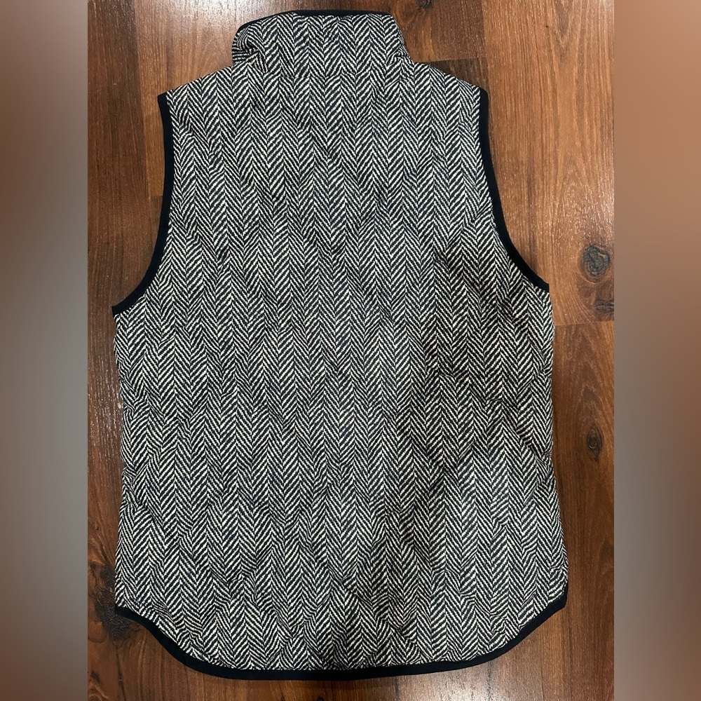 J Crew Women's Fall Vest Black Herringbone Quilted Full Zip Up Mock Neck Size XS - Picture 4 of 6